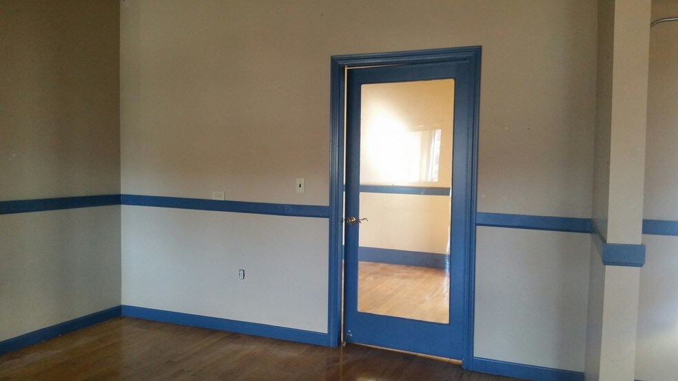 More Photos Of 31 S Main St, Concord General Retail For Sale