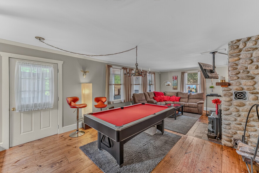 More Photos Of 218 US Route 3, Lincoln Hospitality For Sale