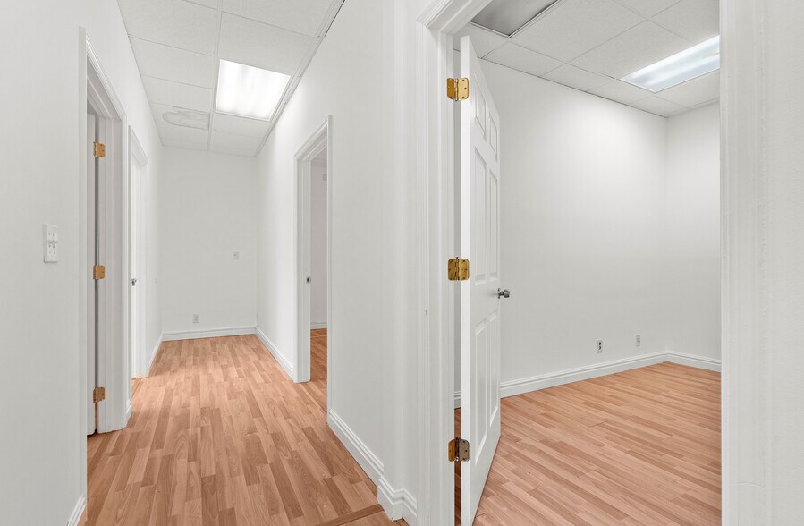 More Photos Of 3003 S Congress Ave, Lake Worth Medical For Sale