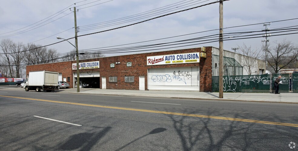 Primary Photo Of 2391 Forest Ave, Staten Island Freestanding For Sale