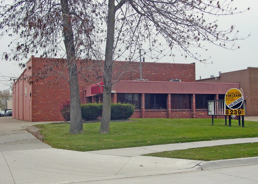 More Photos Of 32150 Howard Ave, Madison Heights Warehouse For Lease