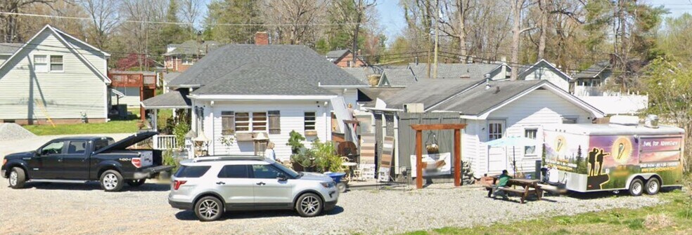 More Photos Of 1596 Greenville Hwy, Hendersonville General Retail For Sale