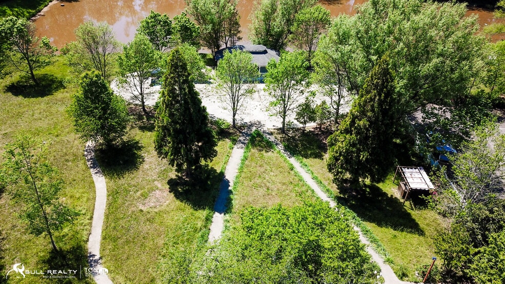 More Photos Of 348 Highway 9 S, Dawsonville Lodge Meeting Hall For Sale