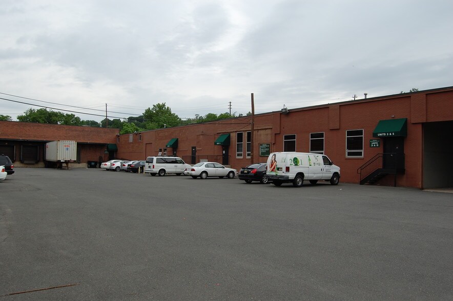More Photos Of 1 Broad Ave, Fairview Warehouse For Lease