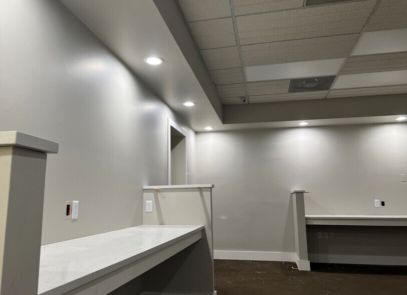 More Photos Of 107 Sherman Ave, Raritan Storefront Retail Office For Lease