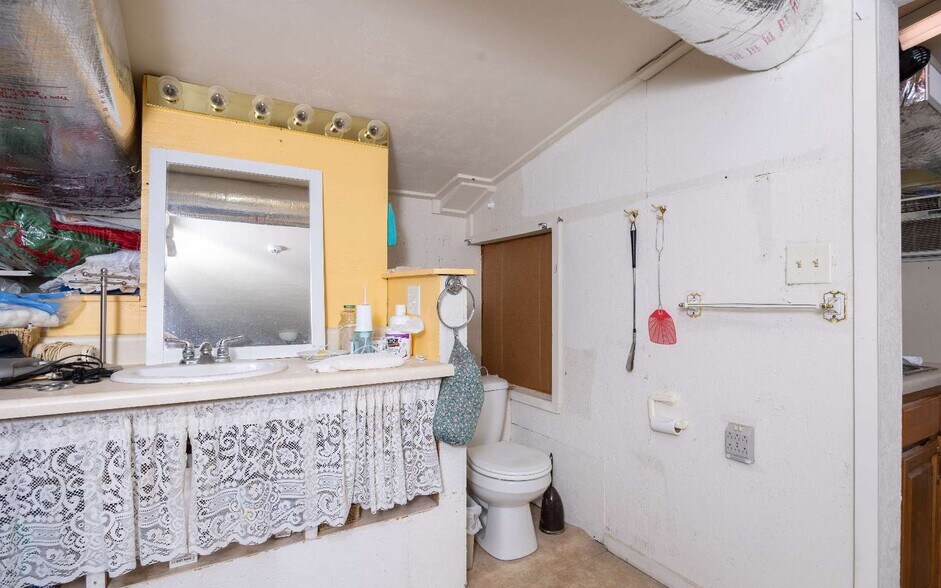 More Photos Of 11973 SE County Road 132, Jasper Office Residential For Sale