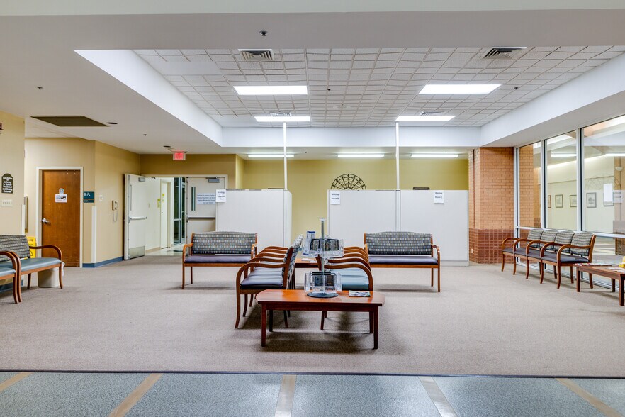 More Photos Of 102 Thomas Rd, West Monroe Medical For Sale