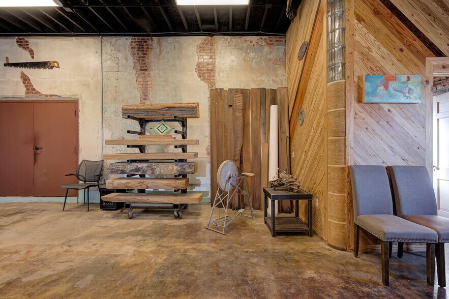 More Photos Of 1615 N Portland Ave, Oklahoma City Warehouse For Sale