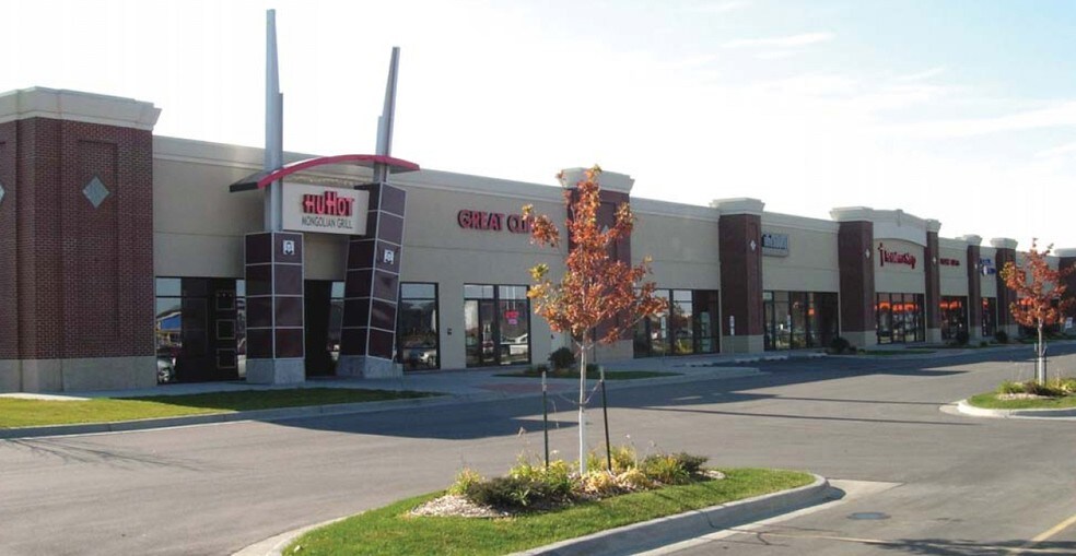 More Photos Of 1801 45th St S, Fargo Storefront For Lease