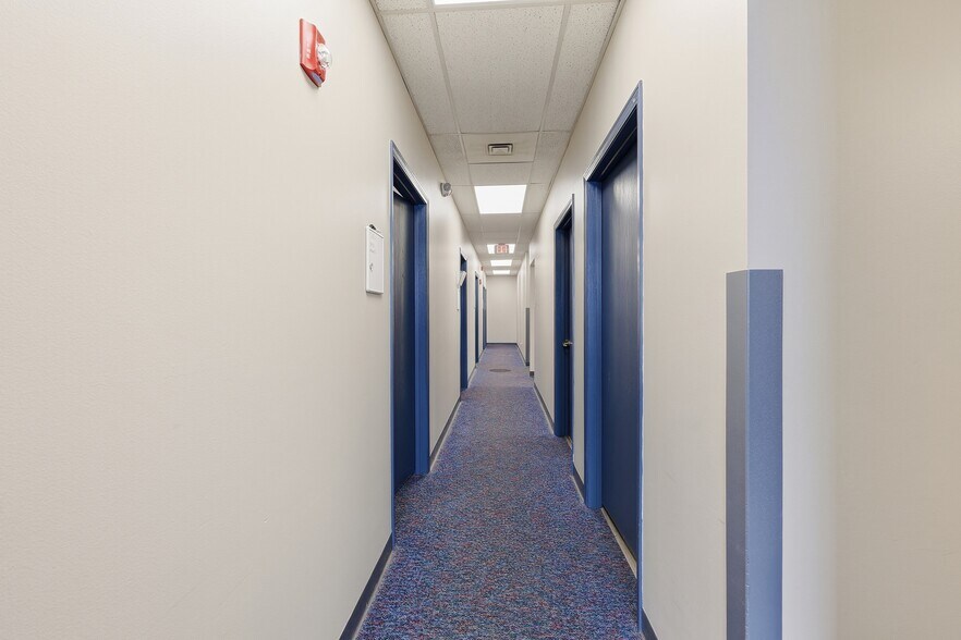 More Photos Of 899 E Broad St, Columbus Medical For Lease