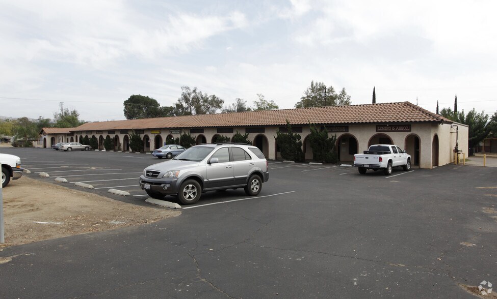 More Photos Of 1130 D St, Ramona Restaurant For Sale