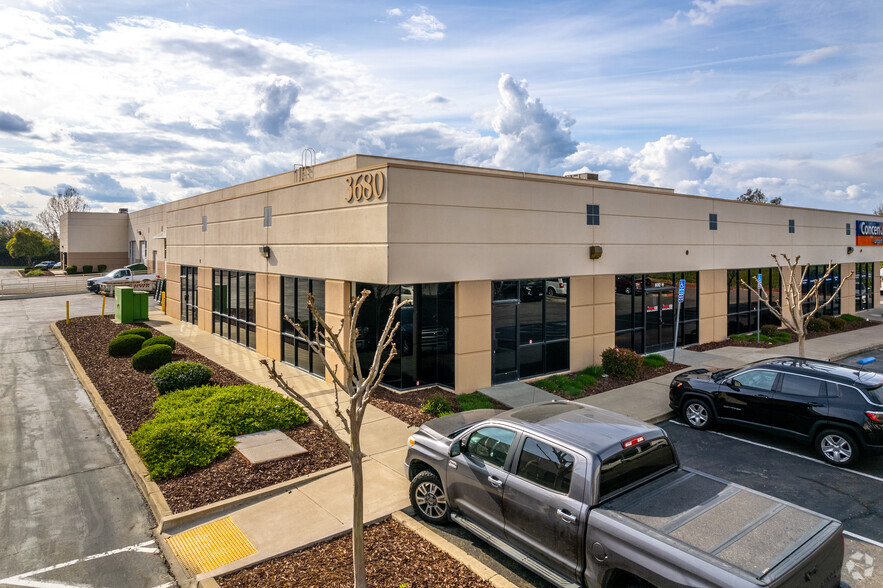 Primary Photo Of 3680 Industrial Blvd, West Sacramento Research And Development For Lease