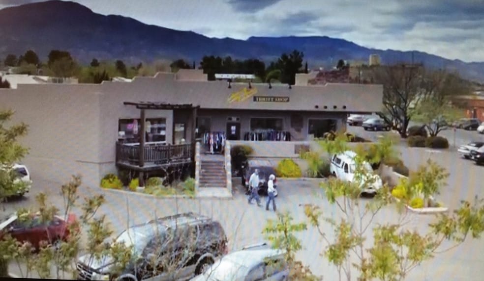 More Photos Of 675 E Cottonwood St, Cottonwood Light Distribution For Lease