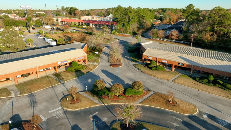 Primary Photo Of 11 Gateway Blvd S, Savannah Unknown For Lease