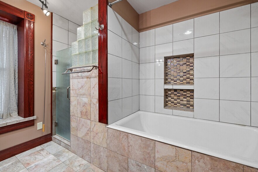 More Photos Of 509 N River St, Hot Springs Restaurant For Sale