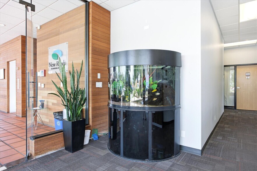 More Photos Of 2450 E Fort Union Blvd, Cottonwood Heights Office For Sale