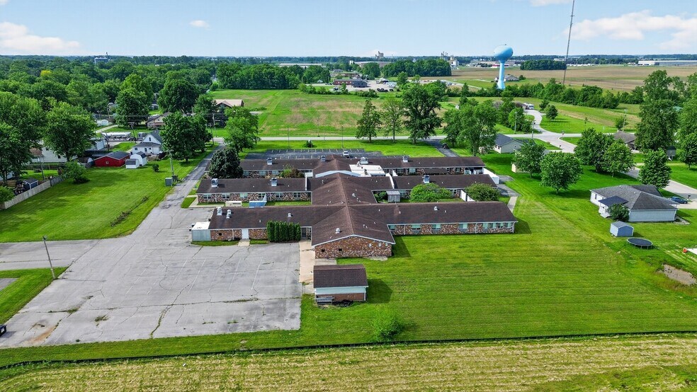 More Photos Of 1529 W Lancaster St, Bluffton Rehabilitation Center For Sale