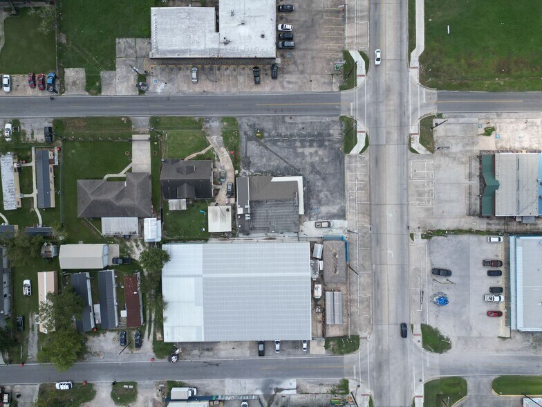 More Photos Of 711 Freeport St, Houston General Retail For Sale
