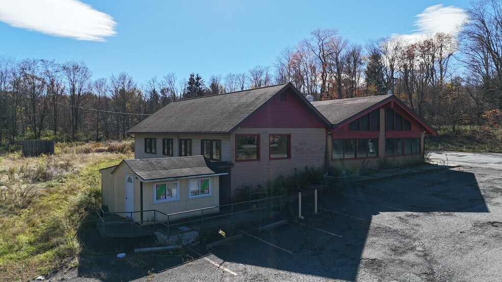 More Photos Of 732 Hamlin Hwy, Lake Ariel Restaurant For Sale
