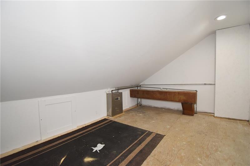 More Photos Of 3 Walker's Mill Rd, Collier Township Restaurant For Sale