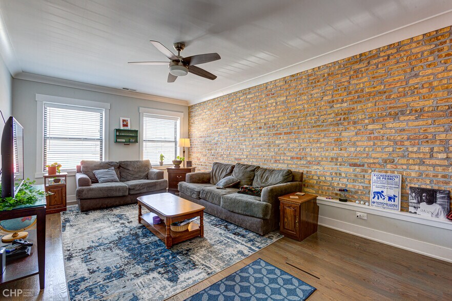 More Photos Of 6710-6712 N Northwest Hwy, Chicago Apartments For Sale