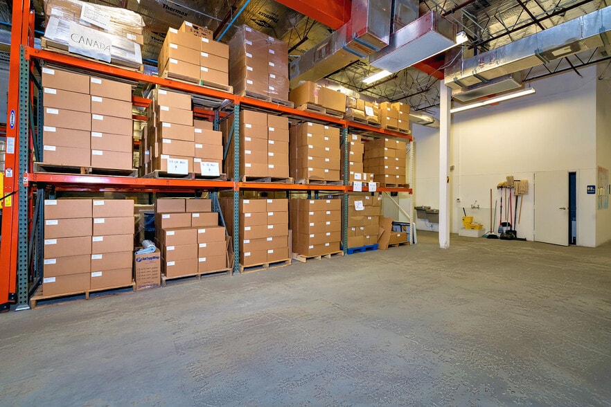 More Photos Of 5801-5821 N Andrews Way, Fort Lauderdale Light Manufacturing For Lease