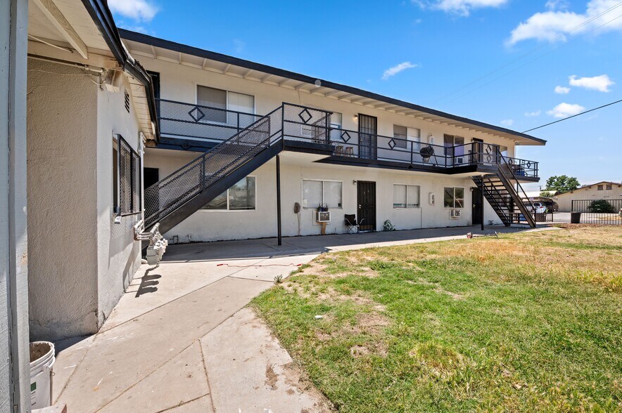 More Photos Of 3940 E Burns Ave, Fresno Apartments For Sale