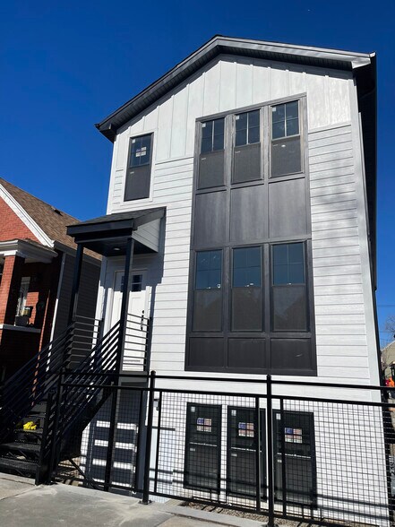 Primary Photo Of 2842 W 23rd St, Chicago Apartments For Sale