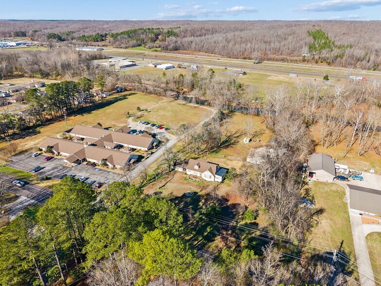 More Photos Of 811 W Main St, Waverly Healthcare For Sale