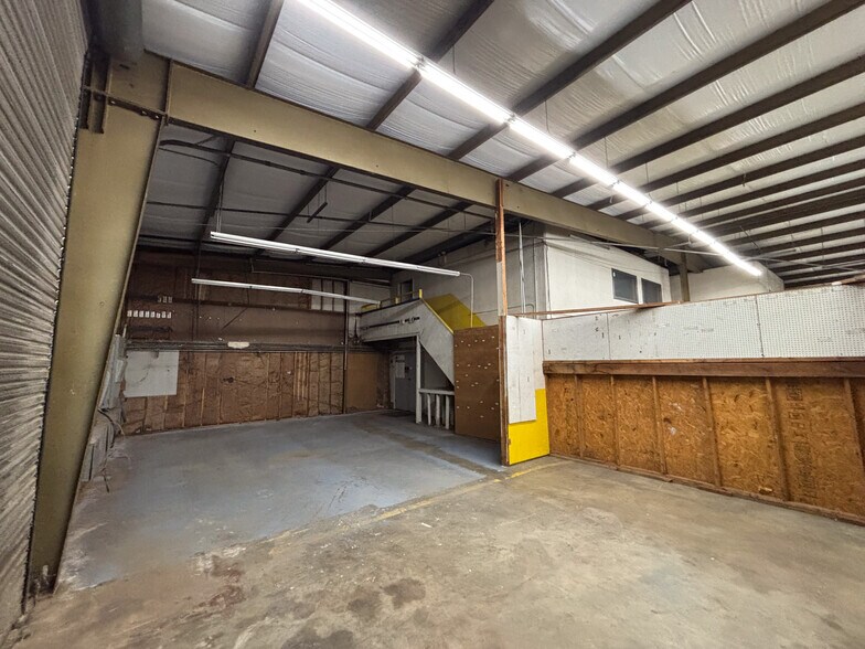 More Photos Of 5875 W US Highway 421, Wilkesboro Warehouse For Lease