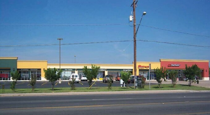 More Photos Of 9815 Culebra Rd, San Antonio Storefront For Lease