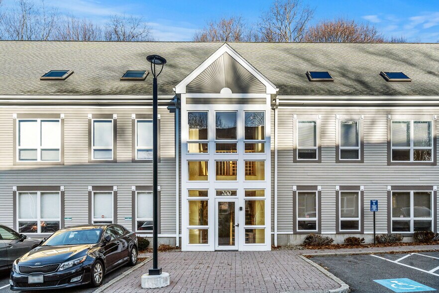 More Photos Of 491 Maple St, Danvers Loft Creative Space For Lease