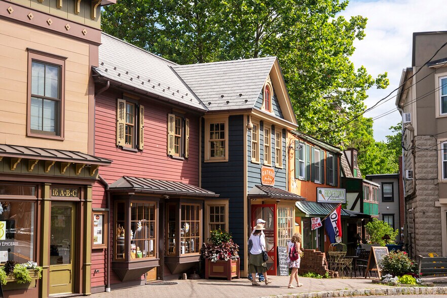 More Photos Of 41 Bridge St, Frenchtown Storefront Retail Office For Sale