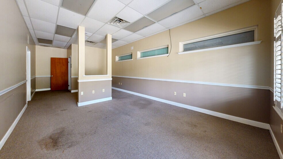 More Photos Of 461 Forrest Ave, Cocoa Warehouse For Lease