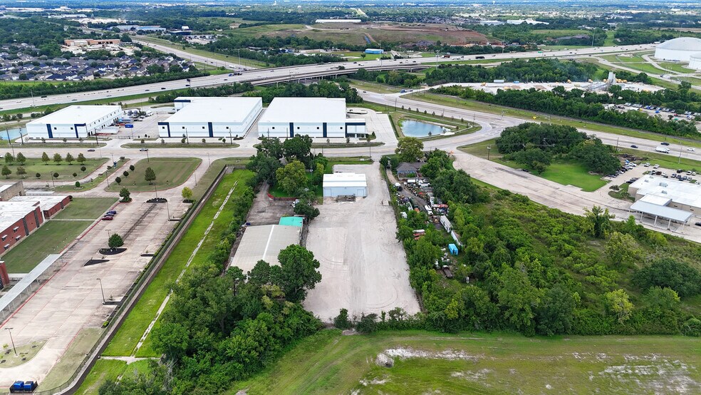 More Photos Of 13430 Conklin Ln, Houston Industrial For Lease