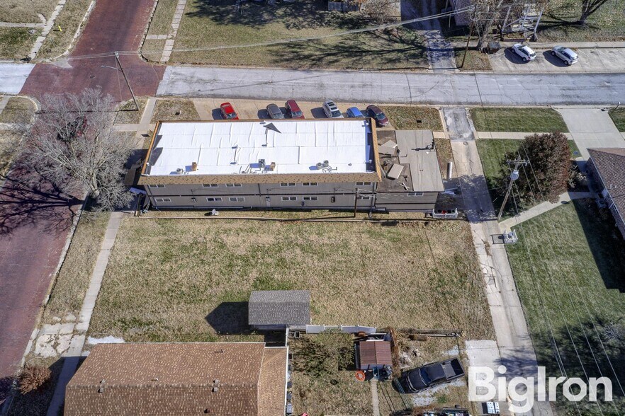 More Photos Of 525 I St, Fairbury Apartments For Sale