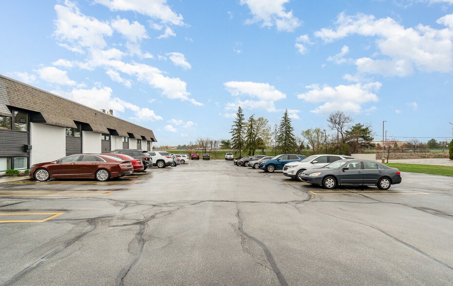 More Photos Of 720 W Wackerly St, Midland Medical For Sale