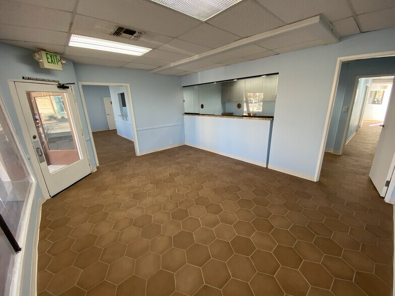 More Photos Of 1490 6th St, Coachella Medical For Lease