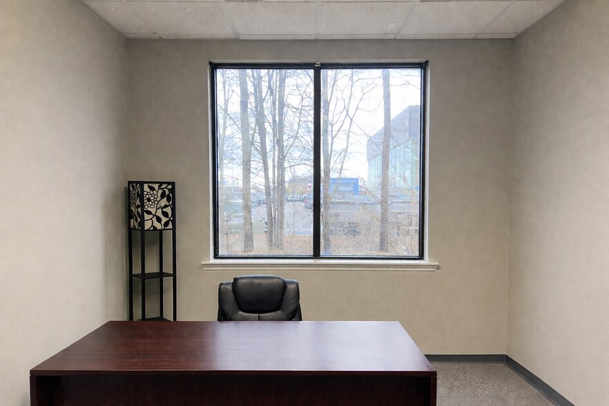 More Photos Of 37 Sandstone Cir, Jackson Medical For Lease