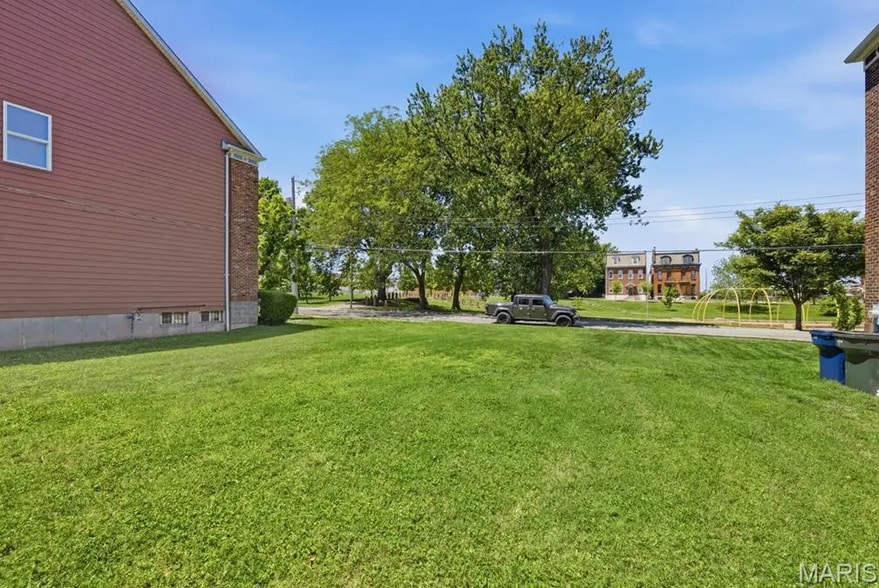 More Photos Of 2605 N 20th St, Saint Louis Industrial For Sale