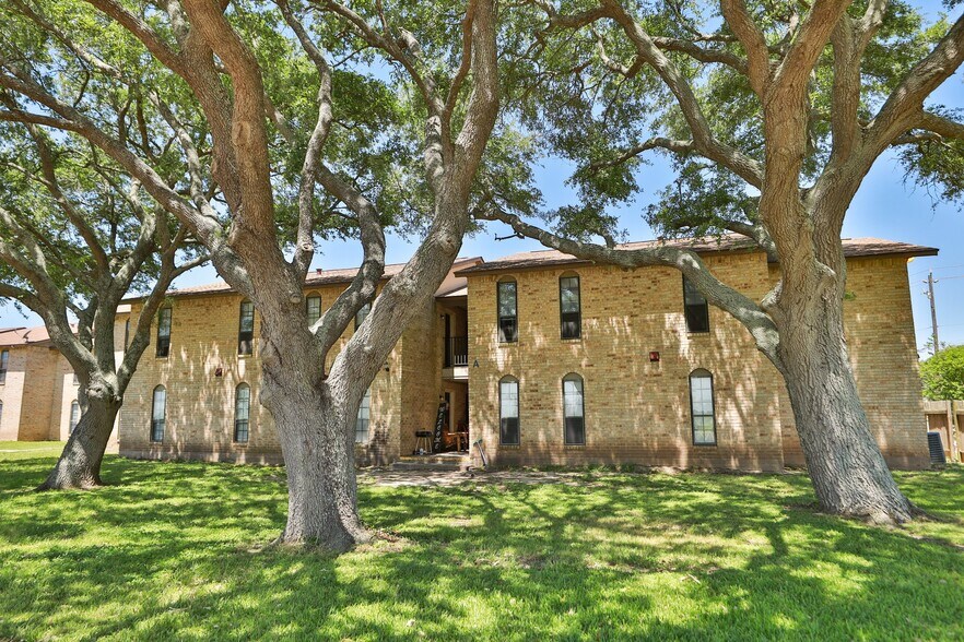 More Photos Of 2910 Old Lane City Rd, Wharton Apartments For Sale