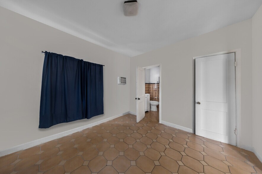 More Photos Of 2728 Sw 3rd St, Miami Multifamily For Sale