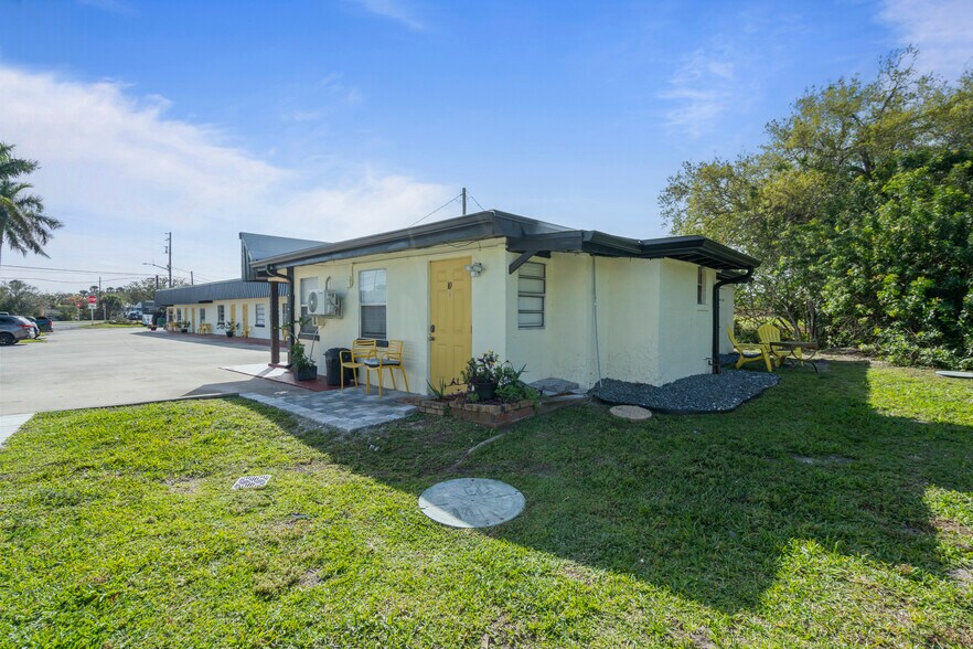 More Photos Of 5690 S Us Highway 1, Grant Hotel For Sale