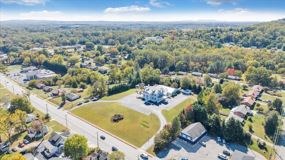 More Photos Of 812 E Main St, Bedford Lodge Meeting Hall For Sale