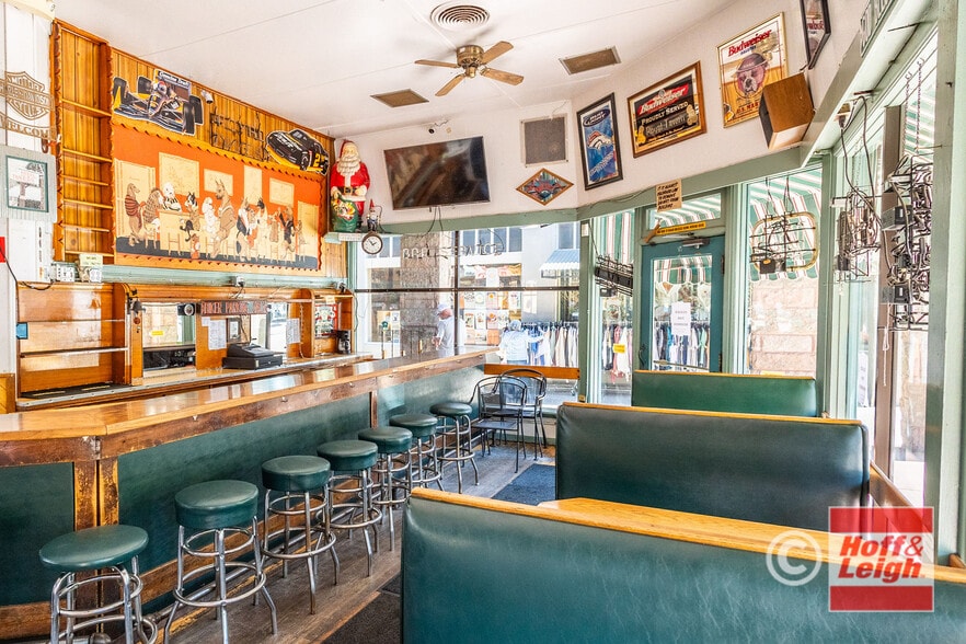 More Photos Of 924 Manitou Ave, Manitou Springs Bar For Sale