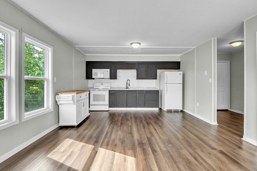 More Photos Of 106 King Ave, Morristown Apartments For Sale