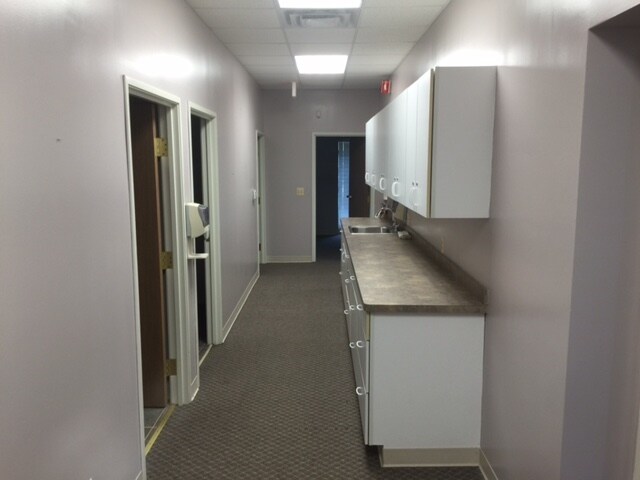 More Photos Of 27500 Hoover Rd, Warren Medical For Lease