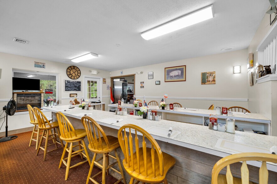 More Photos Of 678 Colonel Ledyard Hwy, Ledyard Storefront Retail Residential For Sale