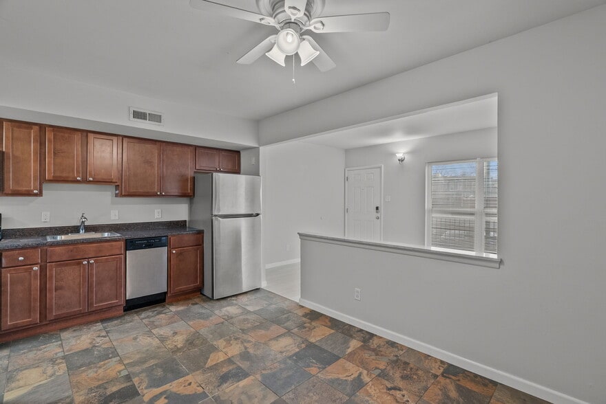 More Photos Of 5225 Southwest Ave, Saint Louis Apartments For Sale