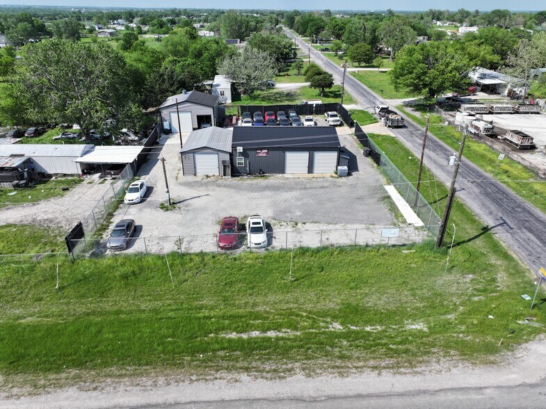 More Photos Of 101 County Road 877, Princeton Light Distribution For Lease